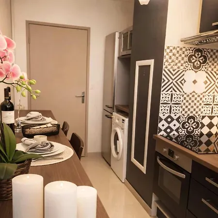 Appartamento - Executive With Lift For 8